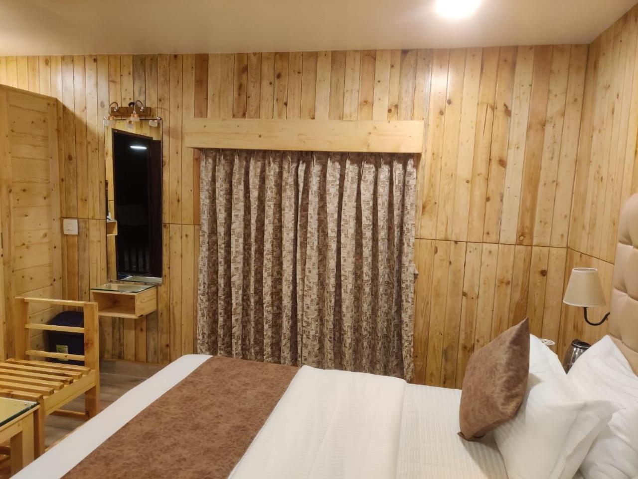 The Mountain Shades Resort Мадікері Екстер'єр фото