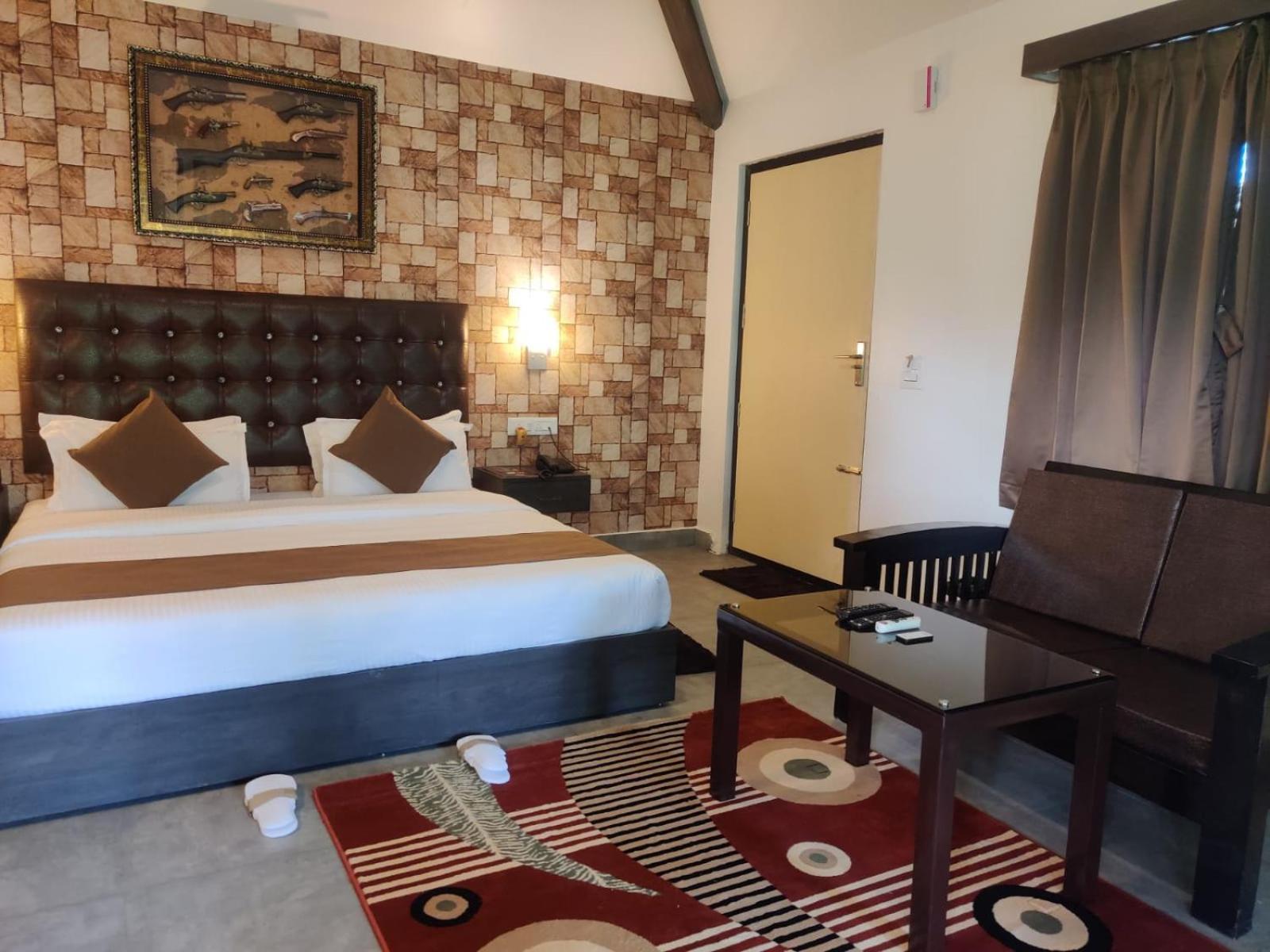 The Mountain Shades Resort Мадікері Екстер'єр фото